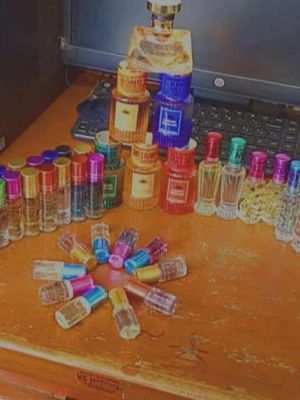 Premium oil perfumes 